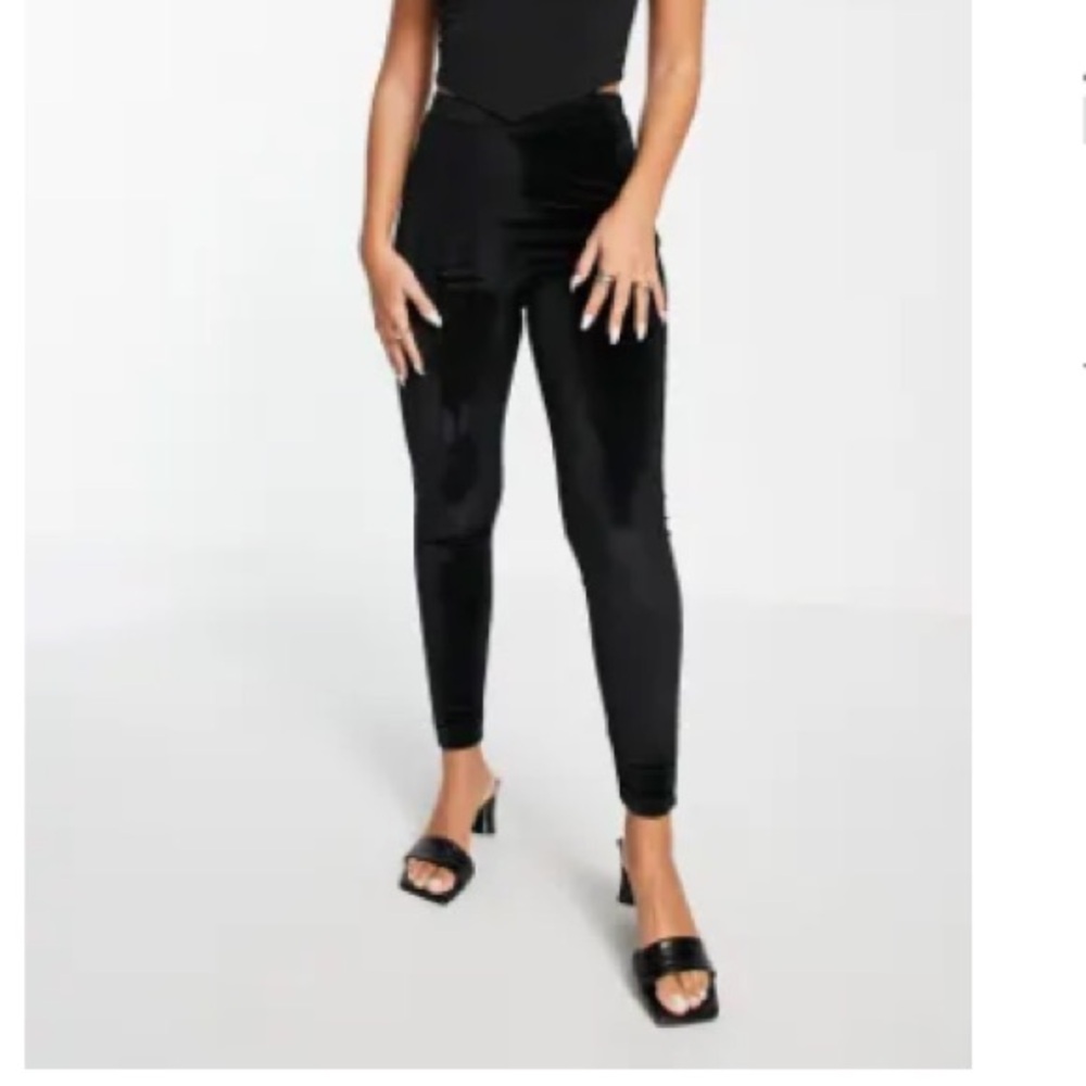 ASOS DESIGN Black Velvet Leggings